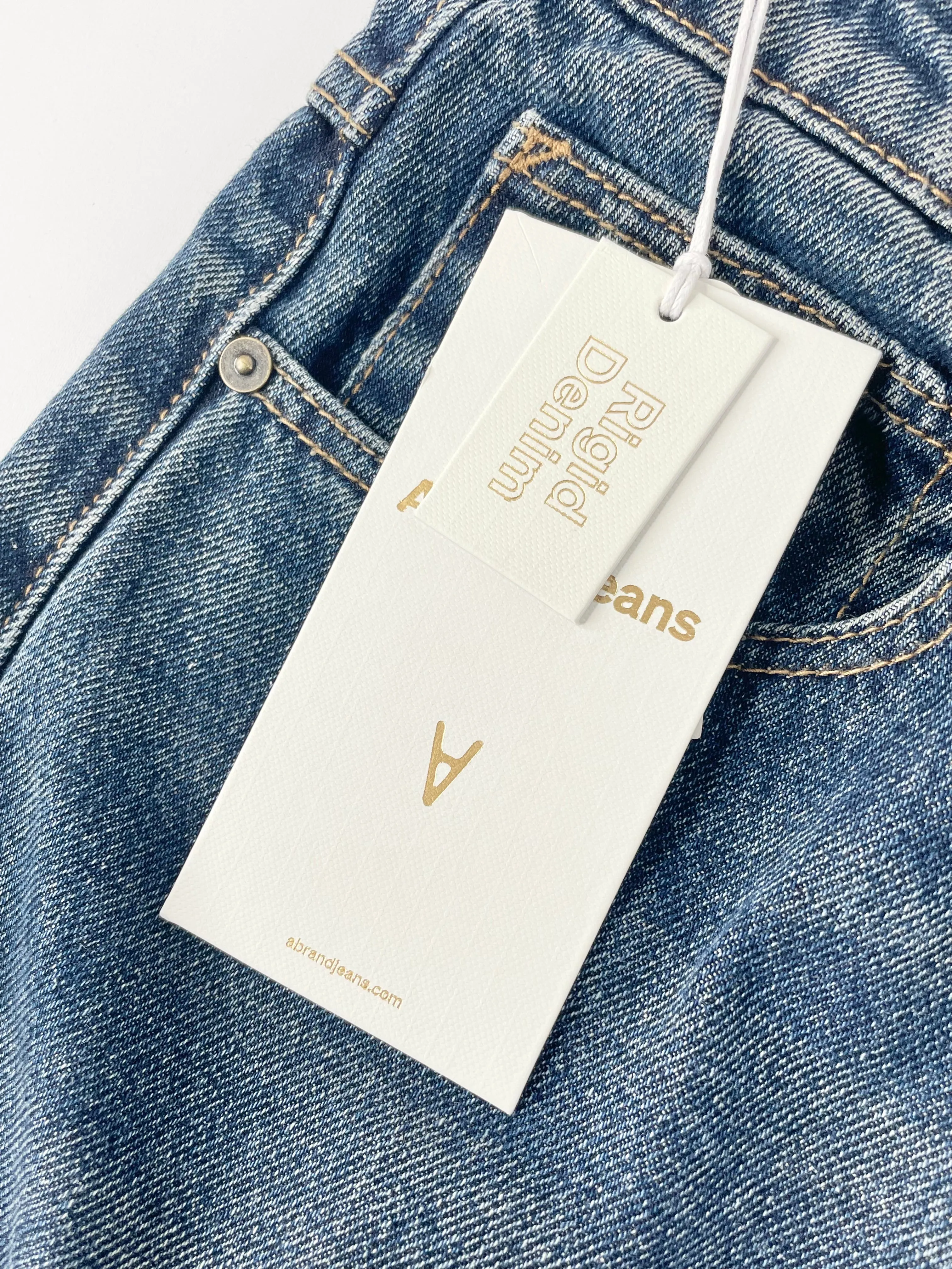 Abrand Blue 99 Low-Rise Baggy Jeans - AU14