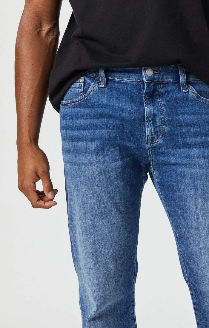 Mavi Men's Zach Mid Foggy Feather Blue Size 32/32 Straight Leg Regular Fit Jeans