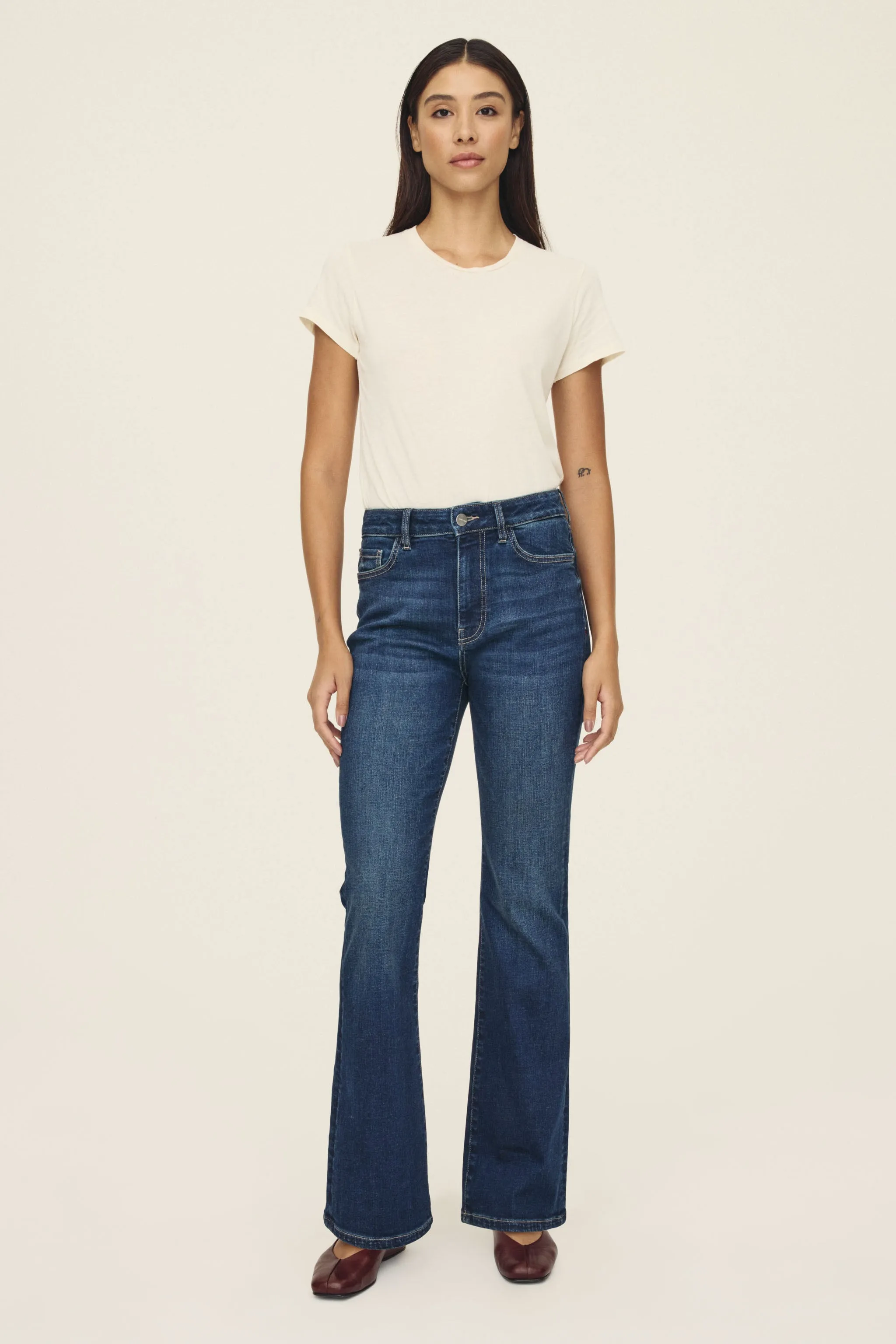 NAO STRETCH - HIGH RISE BOOTCUT JEANS  | VROOM