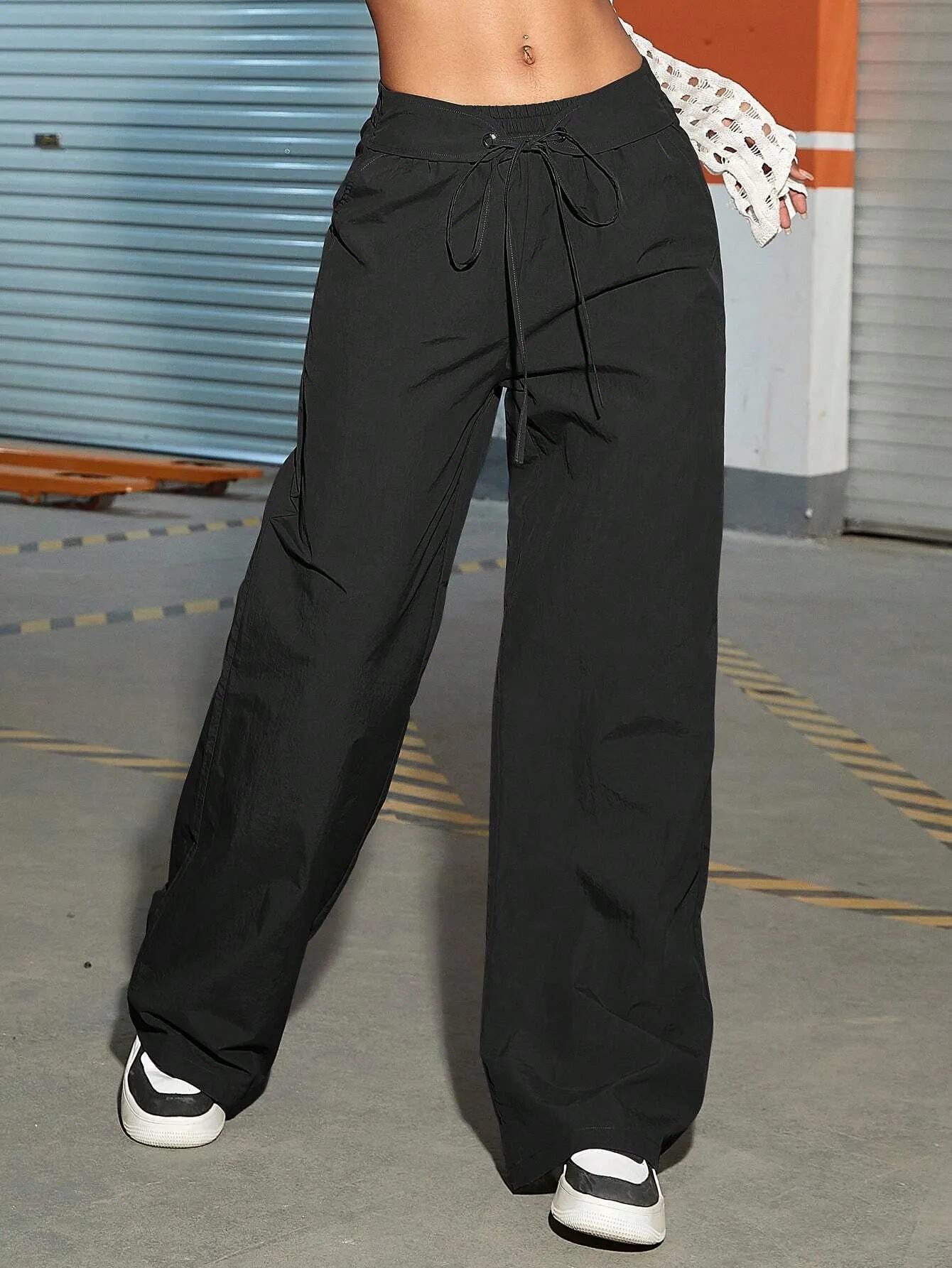 Pocket Drawstring Waist Cargo Pant
